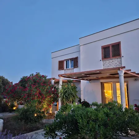 Cvijet Mora Apartment Sreser