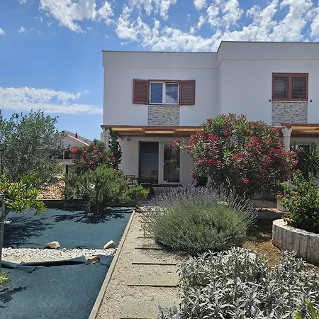 Apartment Cvijet Mora Sreser